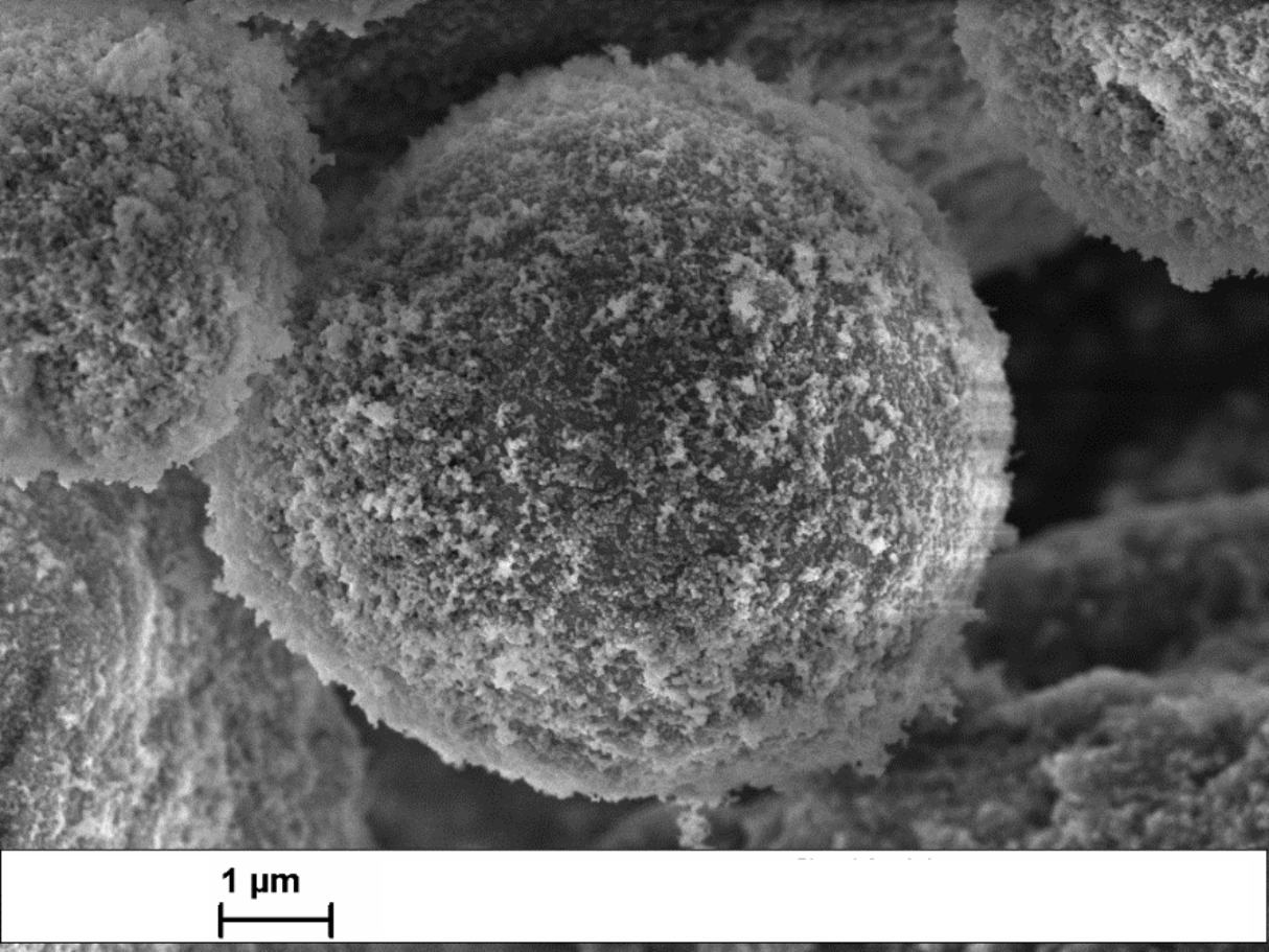 Méthodes de mélange des poudres micrométrique et nanométrique